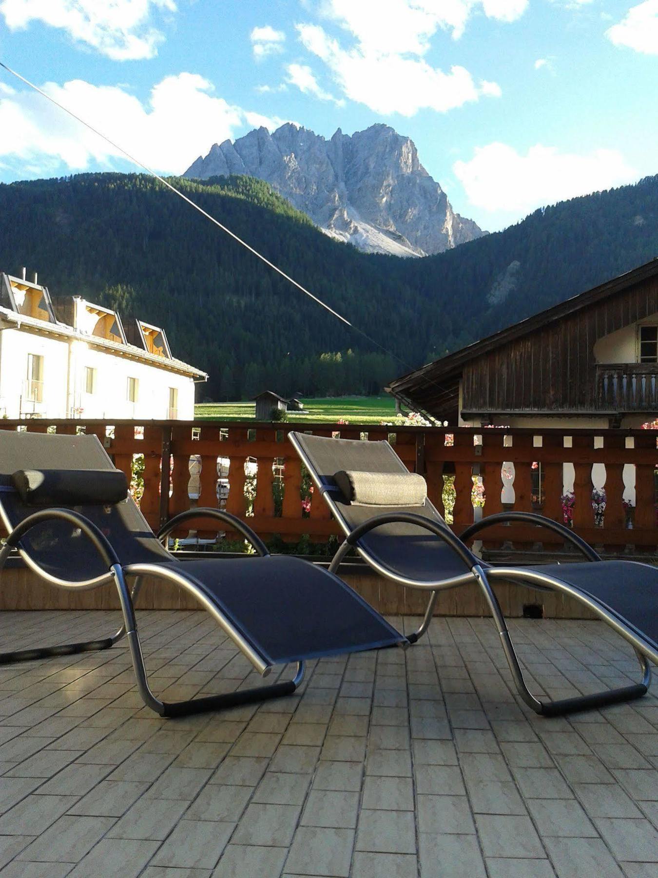Hotel Mondschein Sesto Kültér fotó